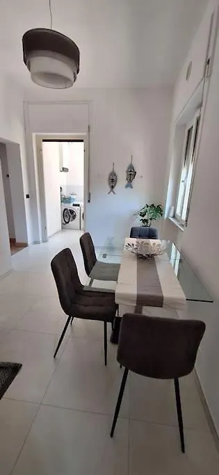 Faby & Fra Apartments 리보르노