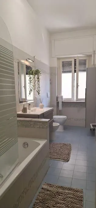 Faby & Fra Apartments 리보르노 0*,  이탈리아