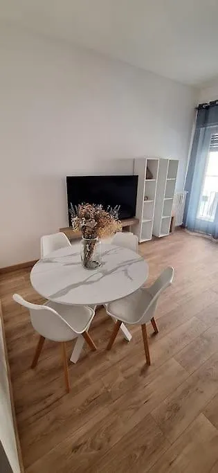 Faby & Fra Apartments 리보르노
