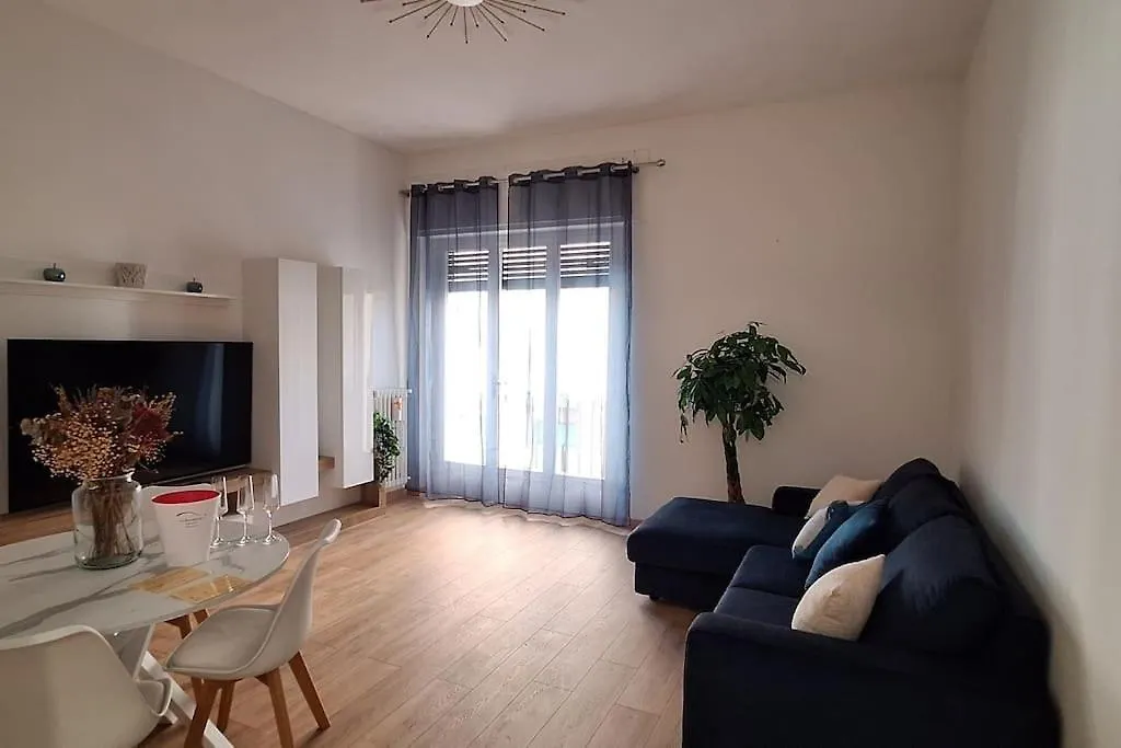 Faby & Fra Apartments 利沃诺 0*,