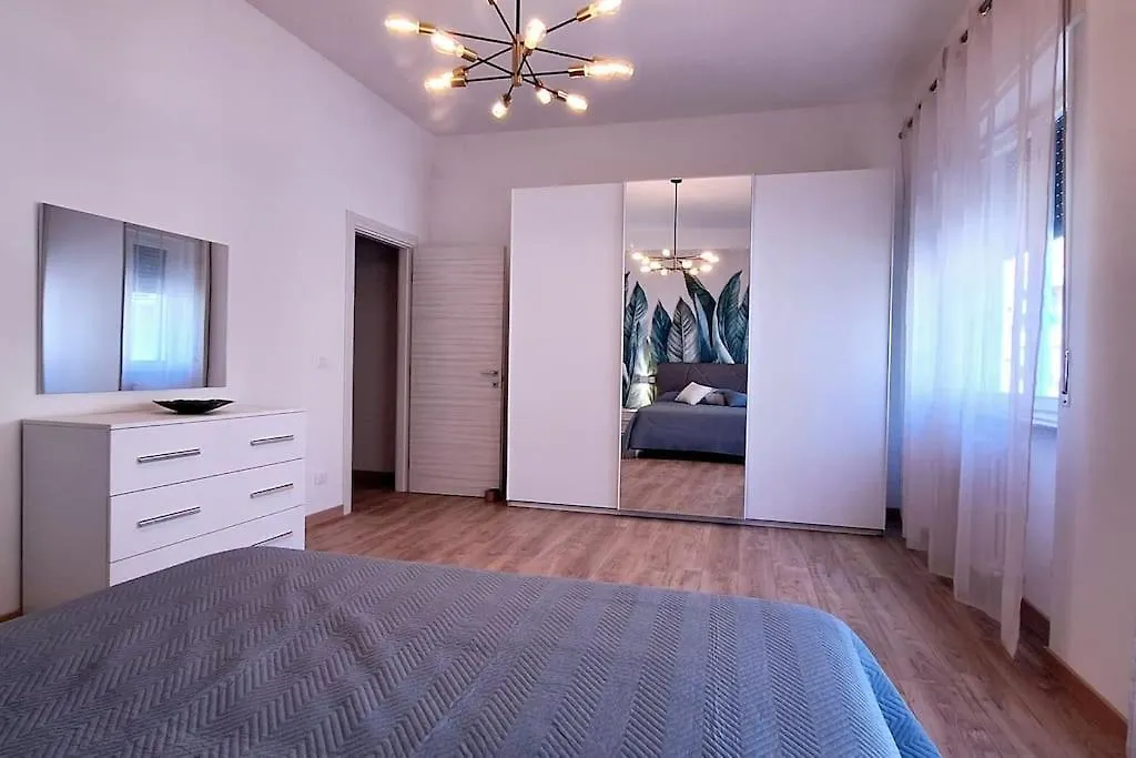 Faby & Fra Apartments 利沃诺